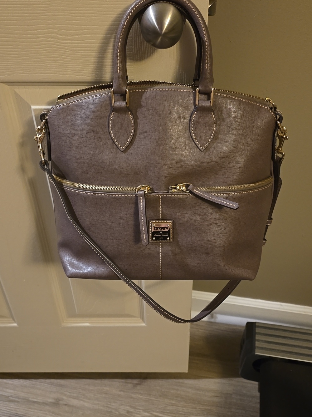 Dooney And Bourke Domed Satchel, Handbag, Tote